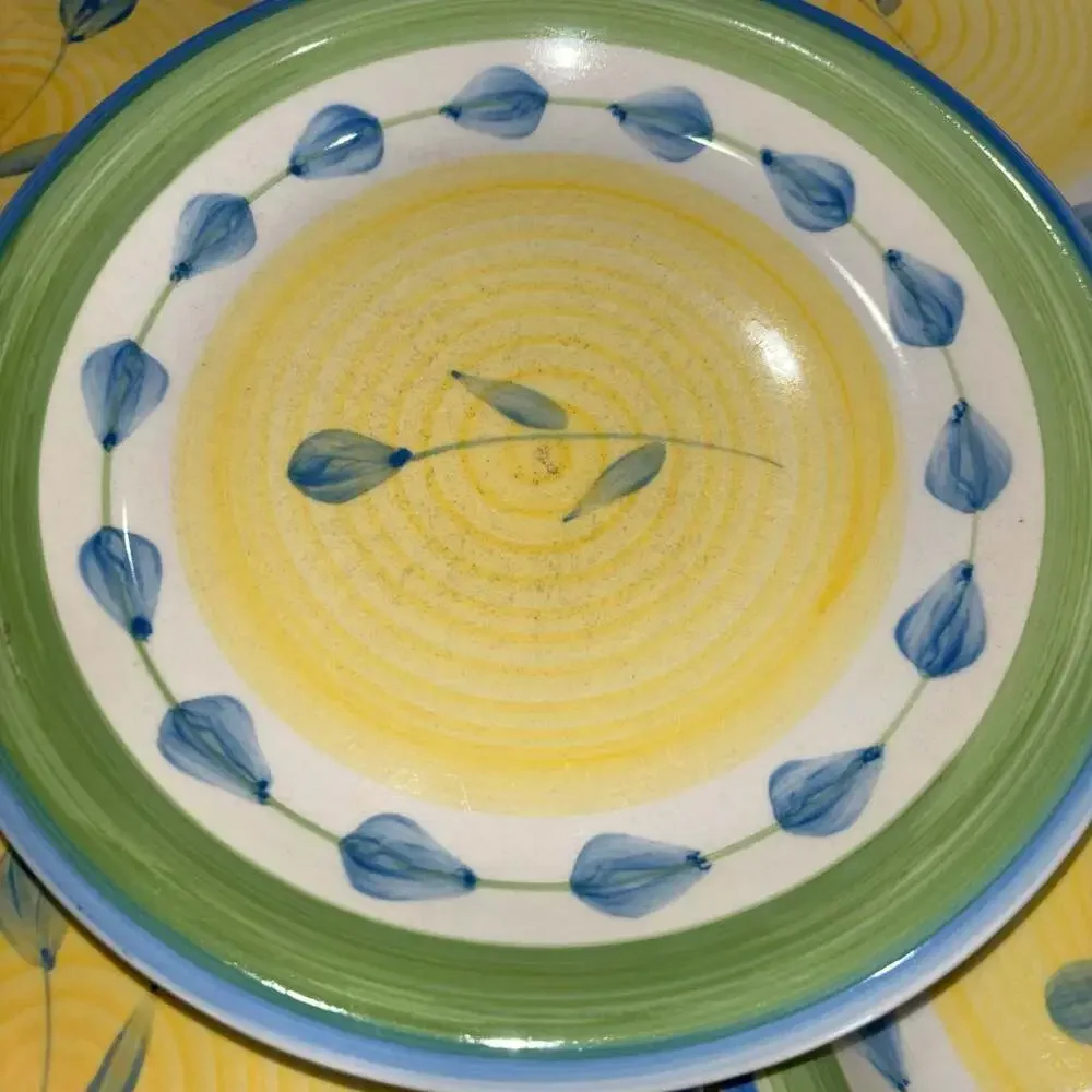 Trisa stoneware hand